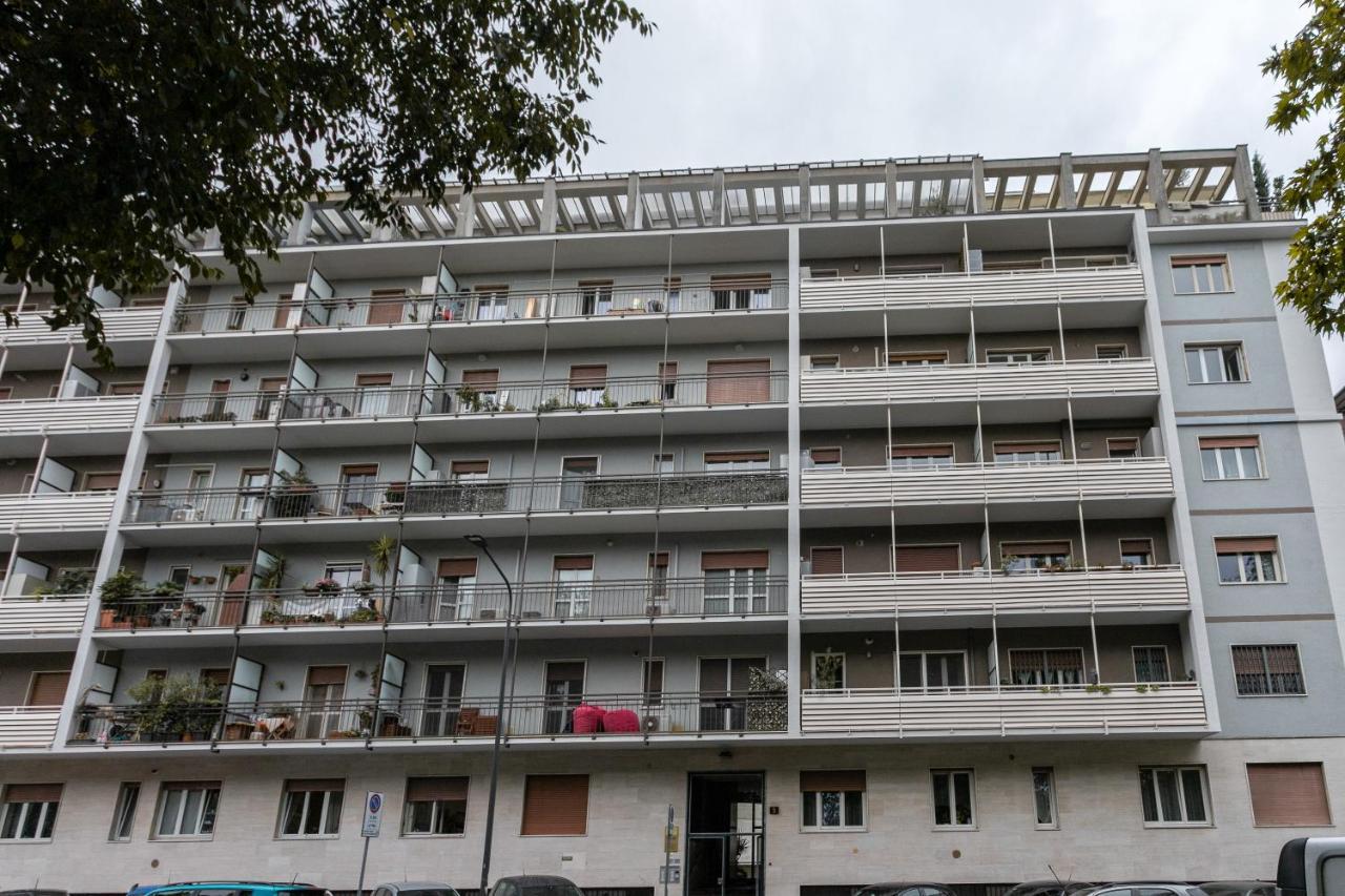 Luna Homes - Studio In Corso Sempione Μιλάνο Εξωτερικό φωτογραφία